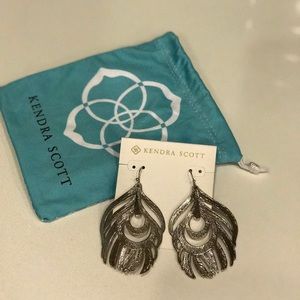 Kendra Scott Karina Earrings in Silver